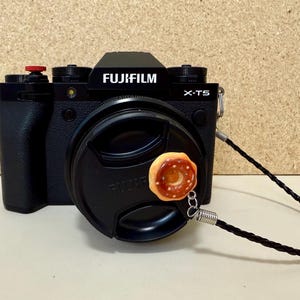 Donuts Camera Lens Cap Keeper, Holder, Camera Lens Cap Leash, Leica, Fujifilm, Nikon, Canon, Lens accessory, DSLR, Cute