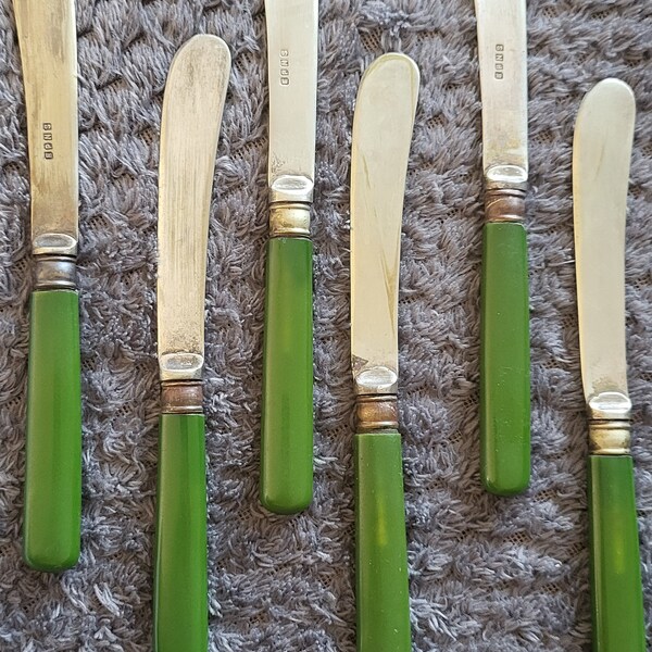 Antique Butter Knife - Green