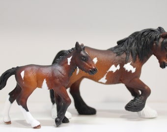Custom Schleich Tinker Mare and Foal - Dark Bay Pinto