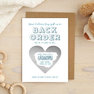 Faire-part de grossesse amusant à gratter pour la fête des pères, votre cadeau est en rupture de stock. Tu vas être grand-père ! Annonce surprise