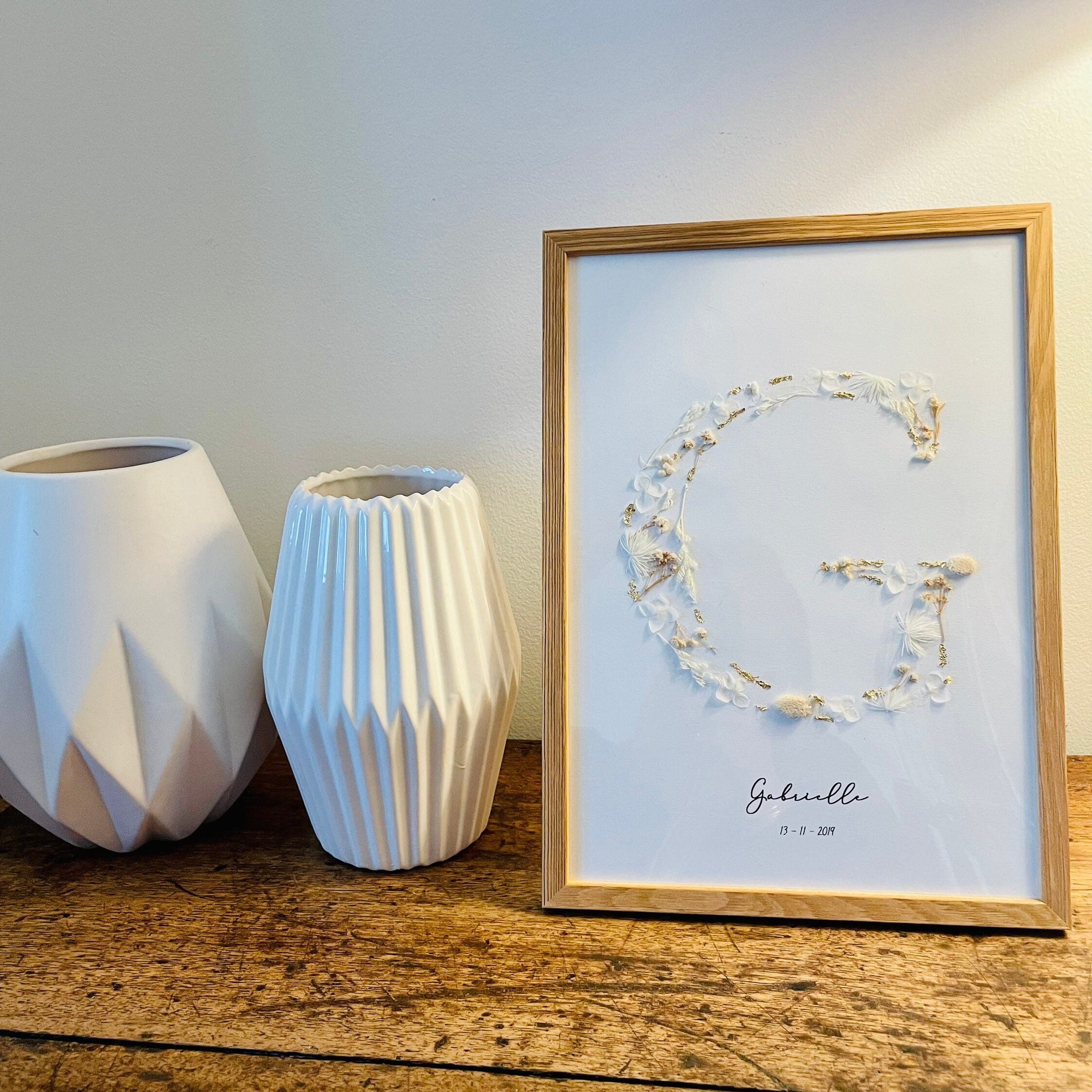 Herbier Confectionné à La Main en France - Lettre Fleurs Séchées et Pressées Personnaliser -Initiale