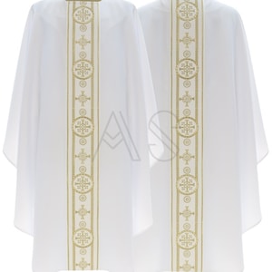 White Gothic Chasuble with matching table - high quality