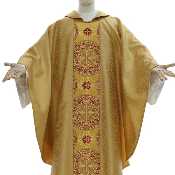 Gold gothic chasuble with matching stole