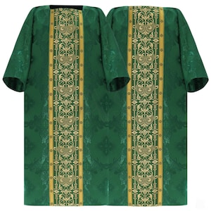 Gothic Dalmatic with matching deacon table