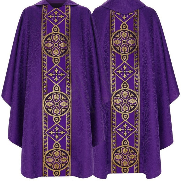 Chasuble gothique violette avec table assortie