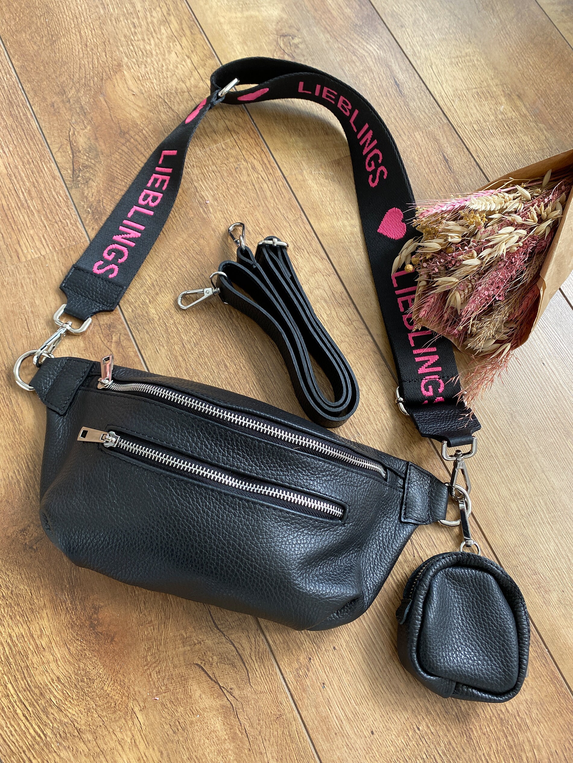 Brandy melville fanny pack with chain best sale