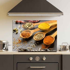 Panneau de dosseret de poêle en verre trempé, couverture arrière de cuisinière, décor de cuisine, couvercle de cuisinière, tuile de dosseret de cuisine, hachage et planche de nouilles