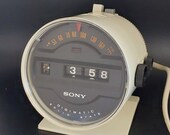 Vintage Sony digimatic 6RC-15 quot Speedometer quot radio alarm flip clock 50Hz- RARE