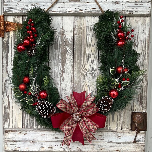 Rustic Christmas pine horse shoe wreath, horse shoe shaped winter pinecone and berry wreath, equestrian home decor, horse farm wreath