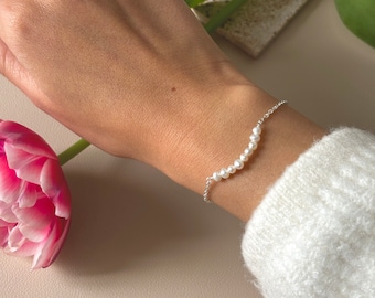 Dainty natural pearl bracelet, personalise the number of pearls to create a meaningful anniversary gift, 925 silver chain, anti tarnish