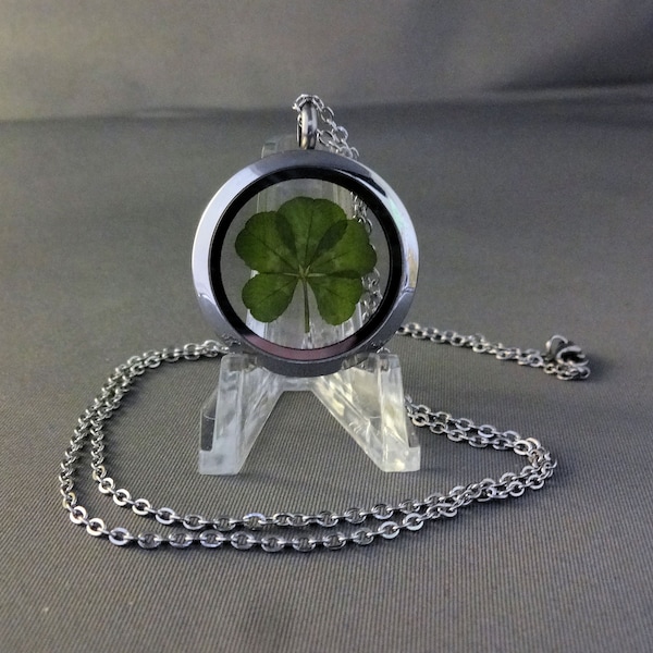 Silver Necklace with a 5 Leaf Clover inside Preserved With Resin