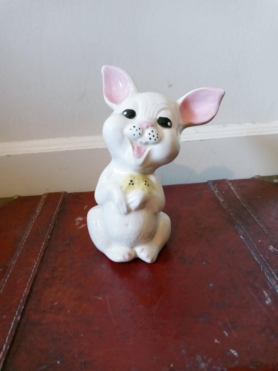 Kitsch Shiny Rabbit Adorable 1950s Midcentury Modern Kitsch Ceramic White Easter Bunny ...