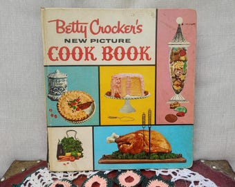Betty Crocker's New Picture Cook Book (five Ring Binder) 1961 1st
