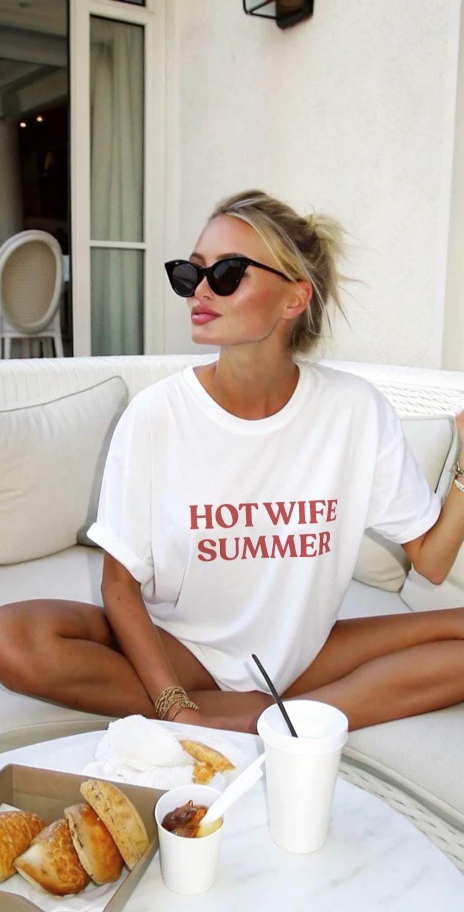 Hot Wife Summer TShirt -L