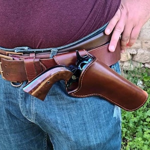 Étui en cuir pour revolvers à simple action clones Colt SAA, canon personnalisé Cross Draw avec un grand angle (fabriqué sur commande)