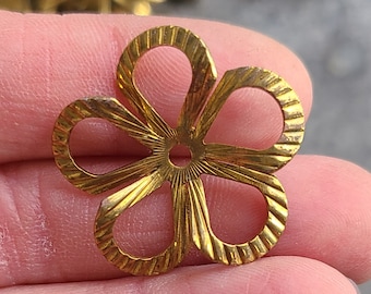 Brass Floral Stamping ~ Vintage Flower ~ Brass Component ~ Brass Stamping, brass ~4 Brass Flowers ~ Brass Flower Metal Stamped Flower