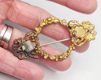Pieza personalizada sin firmar Miriam Haskell Broche de filigrana ~ Hermosa mariposa dorada chapada en oro ENVEJECIDA ~ Joyería de diseñador de mediados de siglo ~ RGP