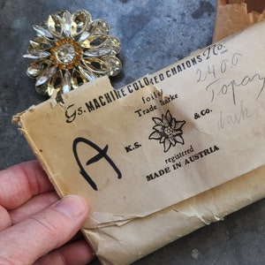 ANTIQUE Swarovski, Very old ,24pp, 24pcs - Vintage Rhinestones- Gold Foil Back - pre-1960 Swarovski - HARD to find dark topaz