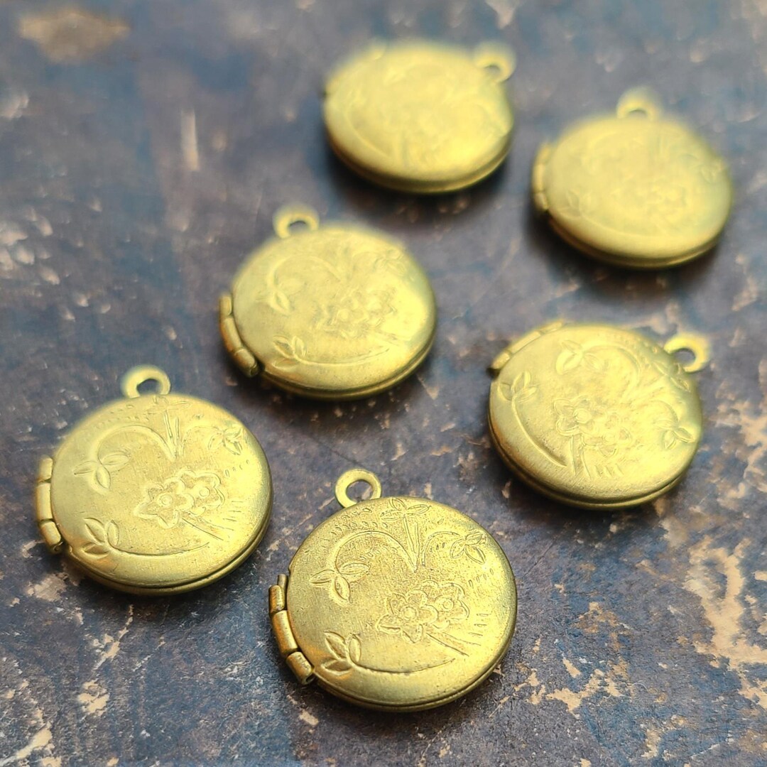 Sweet and Petite Vintage Brass Round Locket With Flowers, Zinna, Flower ...