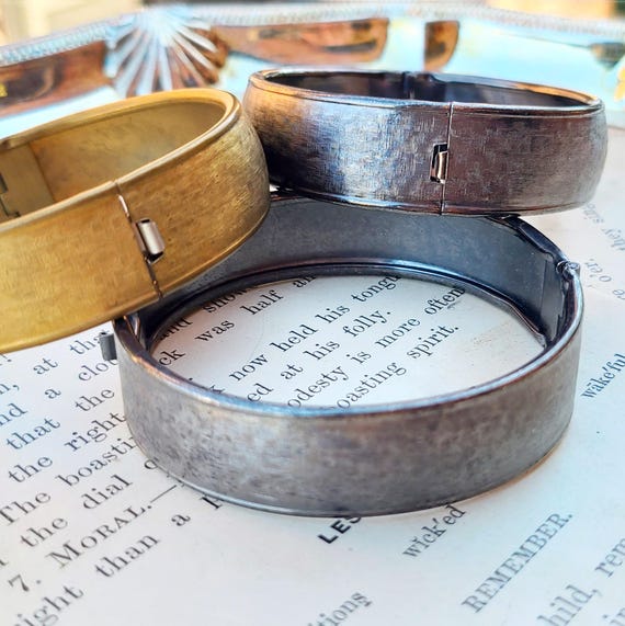 Unsigned Miriam Haskell Hinged Bangle Bracelet ~ … - image 1