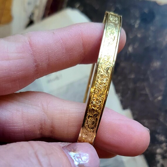 Signed Vintage Etched Miriam Haskell Gold Plated … - image 4