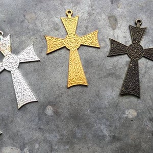 Vintage Embossed Cross Pendant 64mm, Silver, Patinaed Silver,  Bronze, Gunmetal, Simple Cross Pendant Charm, Miriam Haskell old dead stock