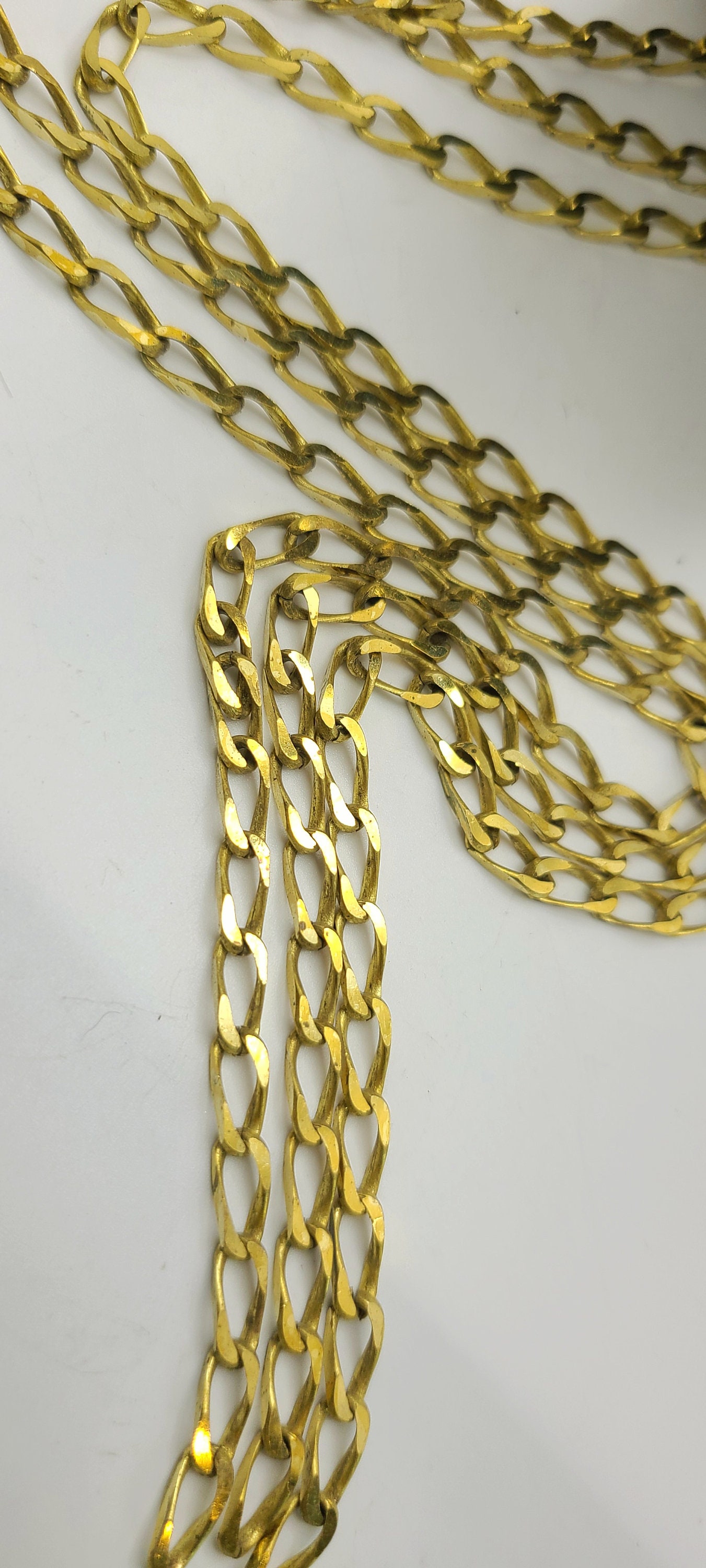Vintage 80s 90s Gold Tone Chain ~ Flat Curb Vintage Oval Link