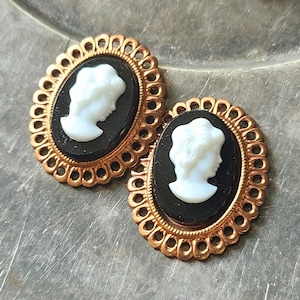 6 Vintage Western Germany Jet Glass Oval Cameo, Vintage West Germany glass cabochon, Jet Glass Cameo Cabochon, Pendant or Earring Charms