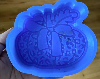 Leopard Pumpkin Silicone Freshie Mold