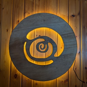 Cartel de madera con LED – Letrero iluminado con logo o texto – Decoración rústica y moderna para negocios y hogar