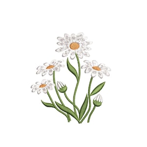 Może przedstawiać: Haftowany wzór białych stokrotek z żółtymi środkami oraz zielonymi łodygami i liśćmi. Stokrotki są w różnych fazach kwitnienia, z niektórymi pąkami wciąż zamkniętymi. Wzór jest na białym tle.