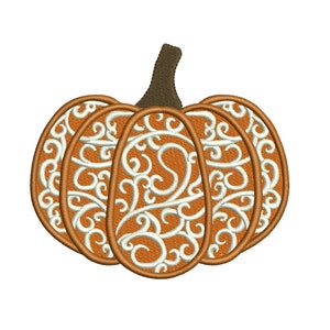 Może przedstawiać: Pomarańczowa dynia z białym, skomplikowanym, wirującym wzorem. Dynia jest ozdobą na jesień i Halloween.