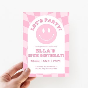 Invito festa di compleanno con faccina a scacchi retrò rosa, invito modificabile, download istantaneo