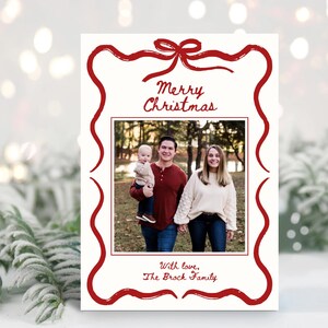 Afdrukbare kerstfotokaart, kerstkaartsjabloon, kerstkaart rode kerststrik, bewerkbare kerstkaart, direct downloaden