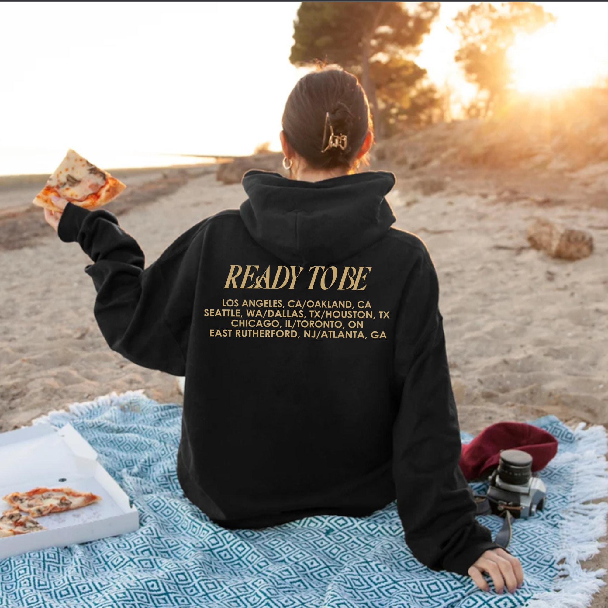 TWICE トレーナーブラックXL READY TO BE