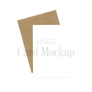 Cartão de felicitações vertical A2 (4,25 x 5,5) e maquete de envelope kraft | PSD Photoshop | Objeto inteligente | Download digital fácil Fundo alterável