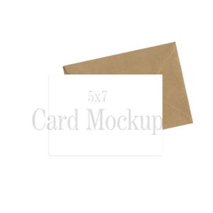 Carte de voeux horizontale 5 x 7 et maquette d'enveloppe kraft | PSD Photoshop | Couche d'objet dynamique | Arrière-plan modifiable en téléchargement numérique facile