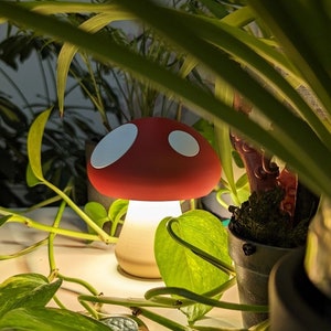 Mushroom Desk Lamp / USB Powered