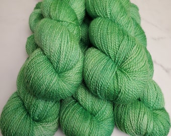 Faded Malachite / 100% Bluefaced Leicester wool non-superwash