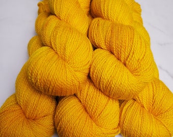 Calendula / 100% Bluefaced Leicester wool non-superwash