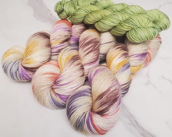 Sleepy Ninja / Merino Nylon Blend with Mini Skein