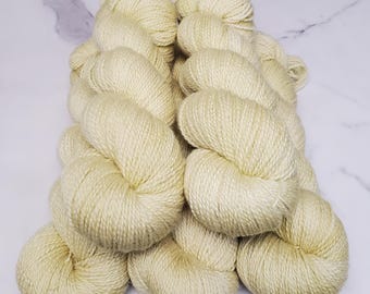 Diminishing / 100% Bluefaced Leicester wool non-superwash