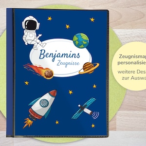personalisierte Zeugnismappe mit Weltall / Astronauten Motiv, Geschenk zur Einschulung / für den Schulanfang
