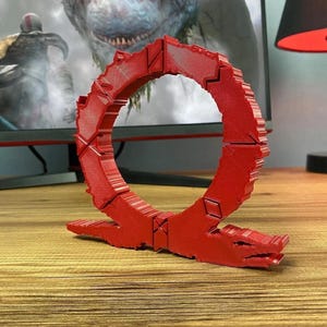 God Of War  Kratos Ragnarok Table Stand - God Of War-Themed Desk Accessory, 3D Printed T&#39;Challa Helmet for Audio Gear