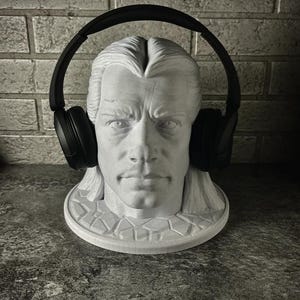Geralt of Rivia - The Witcher Headphone Stand