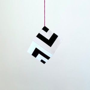 Mobile pendant cube black corners 2 I handicraft template with instructions l Montessori mobile geometry I play sheet baby I contrast cards I DIY