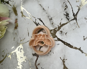 Egg with chick polymer clay cutter
