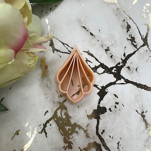 Scalloped flower 2 polymer clay cutter