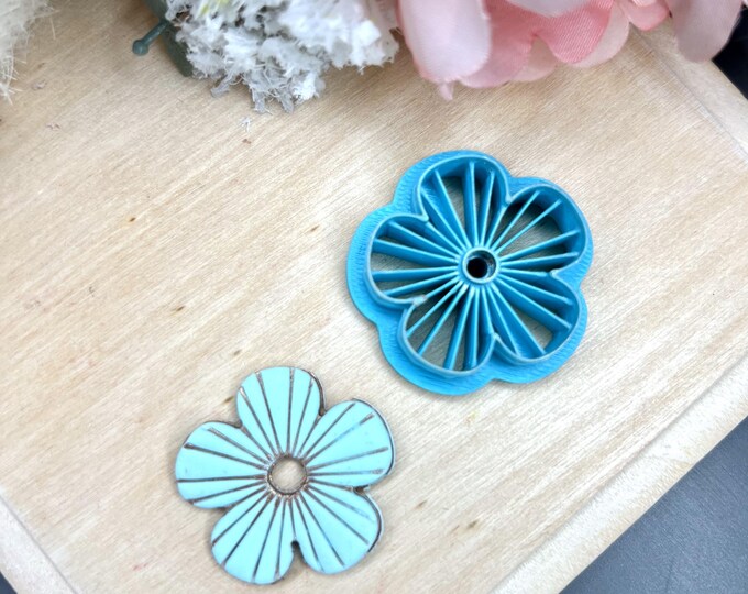 Flower 33 Polymer Clay Cutter - Ceramic Tools - Earring Making