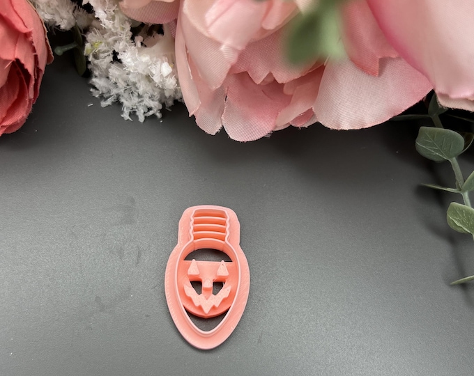 Creepy Light Bulb Polymer Clay Cutter - Halloween Craft Tool